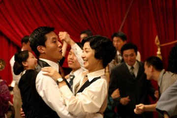 Korean Movie Reviews For 2005 A Bittersweet Life Crying Fist